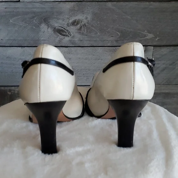 KENNETH COLE NEW YORK IVORY HEELS LEATHER SIZE 6 VINTAGE CLASSIC BLACK WHITE - Picture 7 of 14